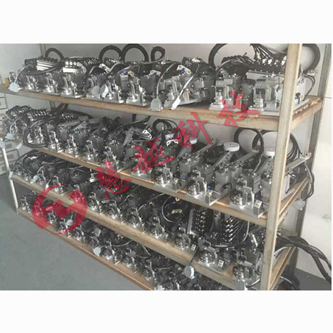 自動(dòng)穿套管機(jī)實(shí)物圖 自動(dòng)穿套管機(jī)實(shí)物圖