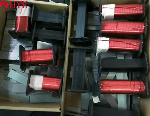 新品分頻器音圈矽鋼片I型自動插片機 新品分頻器音圈矽鋼片I型自動插片機